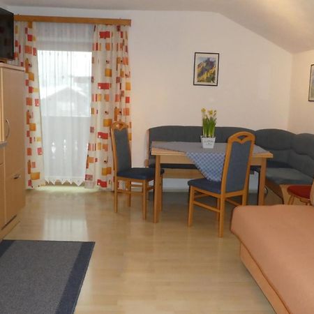 Appartements Pfausler Oetz Bagian luar foto